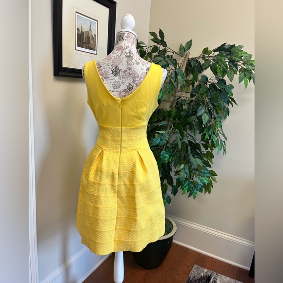 🚫SOLD 🚫
Yellow New York and Company dress - Picture 2 of 2
